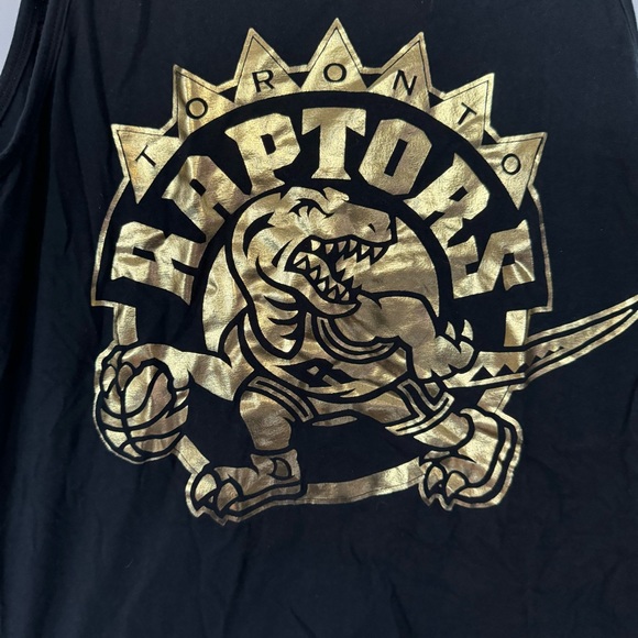 Toronto Raptors tank - Picture 2 of 5